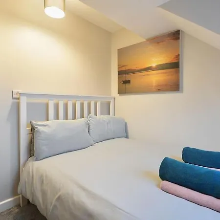 Stradbroke House - 5 Bed Townhouse, Sleeps 11, Great For Group Stays & Workers, Free Parking & Netflix - Hosted By Stay Host Save Sheffield Exterior photo